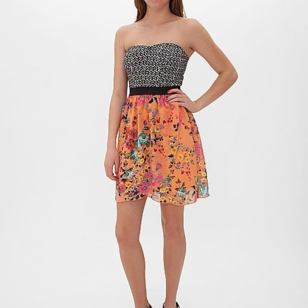 Buckle Love Fire strapless Dress